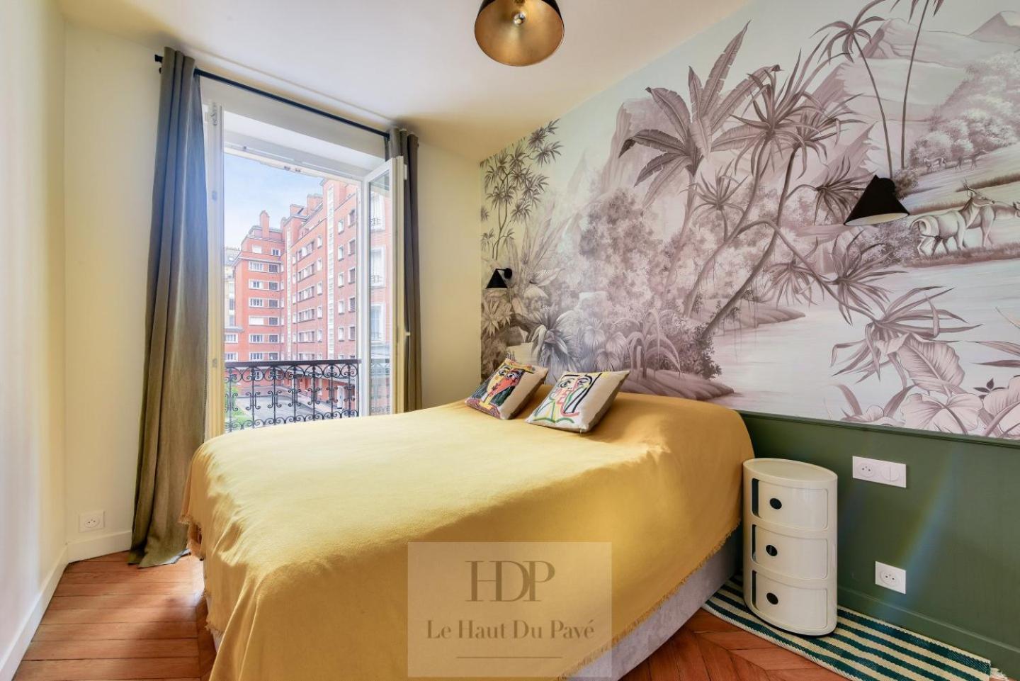 Ternes, 70m2, 2 Chambres, 2 Salles De Bains