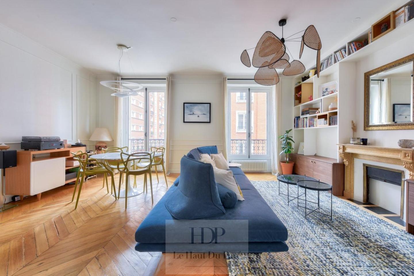 Ternes, 70m2, 2 Chambres, 2 Salles De Bains Paris